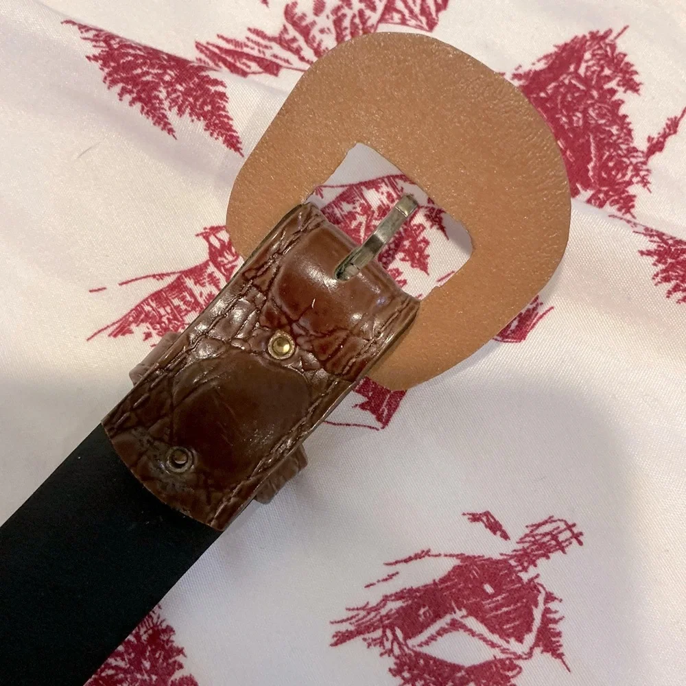 🐸 Brown Faux Leather Belt - Size 2